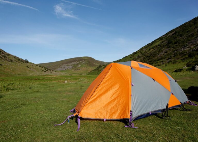 The Basic Things to Consider When Buying a Tent